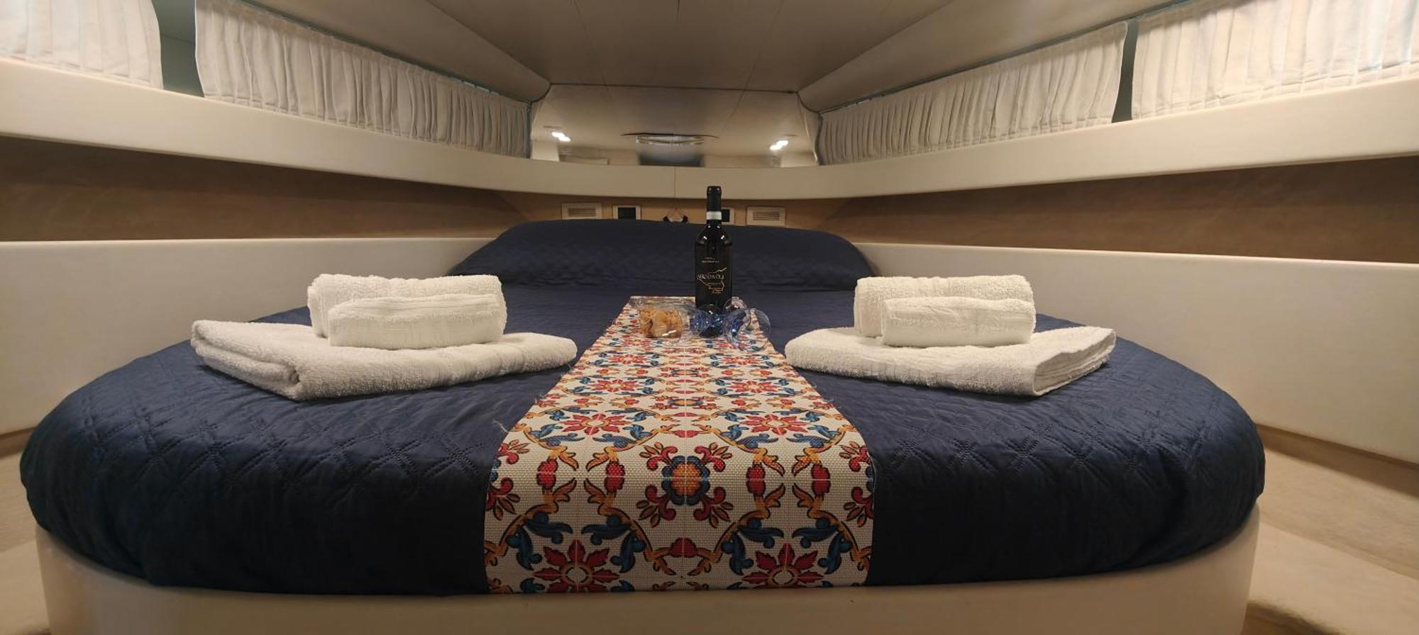 Desire Charming House Boat Hotel Палермо Екстериор снимка