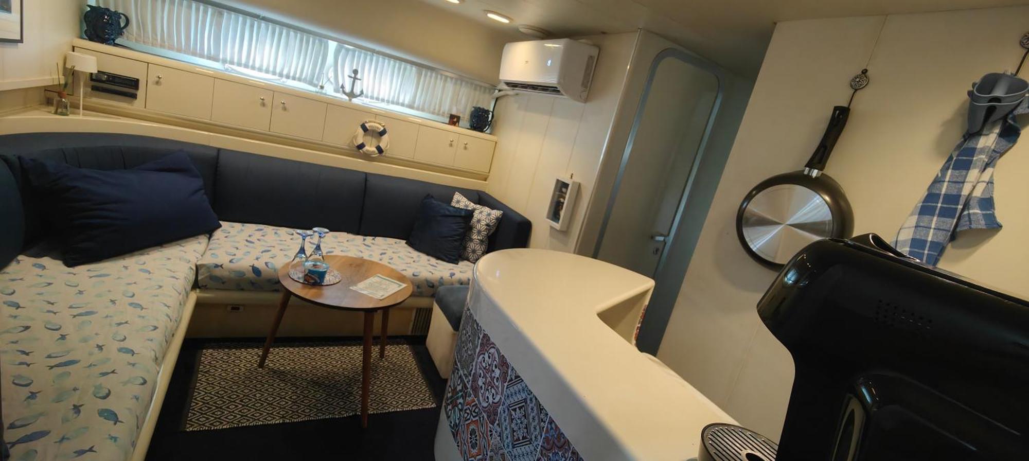 Desire Charming House Boat Hotel Палермо Екстериор снимка